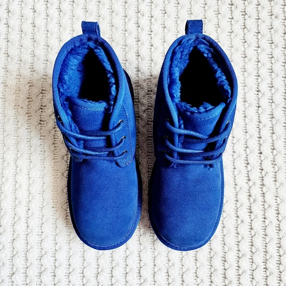 UGG Neumel II Chukka Boots Unisex Dive Blue Leather Suede Wool Lined Big Kid 3